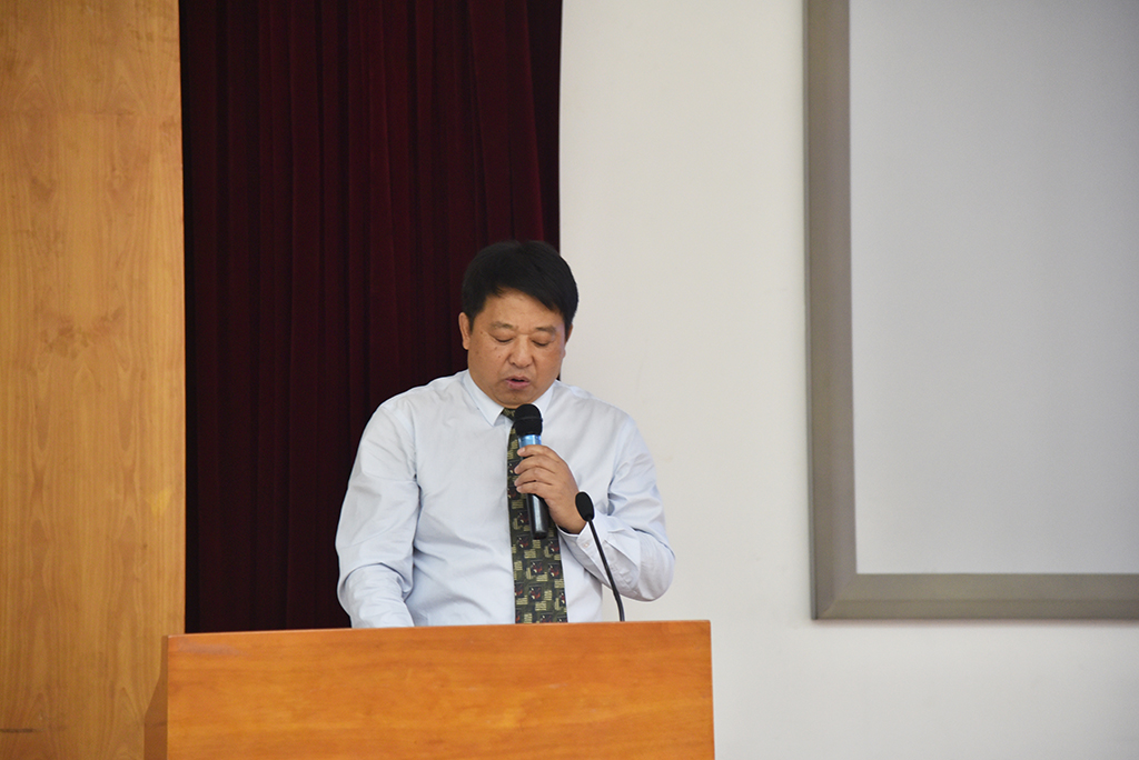 学院院长苗兴伟老师讲话